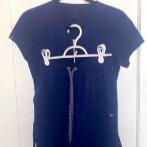 Jaanuu Navy Scrub Set